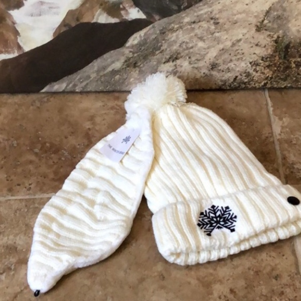 Cozy White Knit Beanie Set